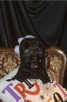 Маска на хелловін - різнобарвний