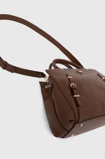 Сумочка Guess LEVIA цвет коричневый HWBS85 01060 Сумочка Guess LEVIA цвет коричневый HWBS85 01060