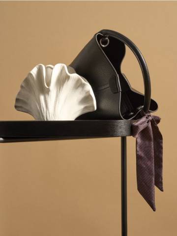 Сумка з косметичкою та знімним ремінцем - чорний Сумка з косметичкою та знімним ремінцем - чорний