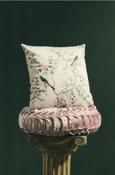 Наволочка з квітковим візерунком - кремовий