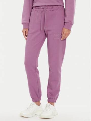 Gant Спортивні штани Tonal Archive Shield 4200709 Рожевий Regular Fit Gant Спортивні штани Tonal Archive Shield 4200709 Рожевий Regular Fit