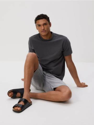 Reserved - Футболка comfort fit - темно-сірий - 8682H-90X
