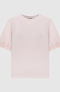 Розовая футболка с кружевом