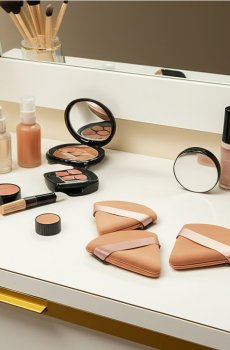 Пуховки для макіяжу, набір 8 шт. - різнобарвний