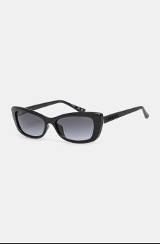 Солнцезащитные очки Guess
