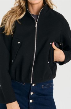 Бомбер із зібраним низом - чорний
