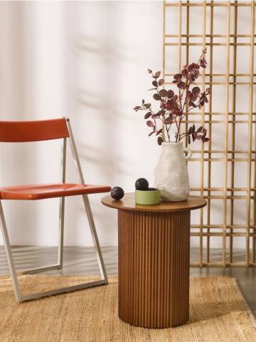 Стіл - коричневий