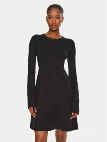 Calvin Klein Jeans Трикотажна сукня J20J224156 Чорний Regular Fit Calvin Klein Jeans Трикотажна сукня J20J224156 Чорний Regular Fit