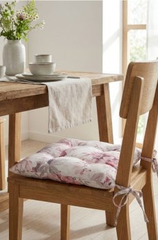 Подушка на стілець з квітковим мотивом - різнобарвний