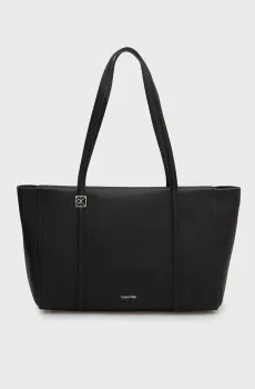 Женская черная сумка EMBLEM Черный ONESIZE Calvin Klein LV04F3424G