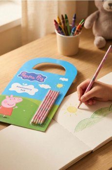 Набір для розфарбовування з наліпками Peppa Pig - різнобарвний