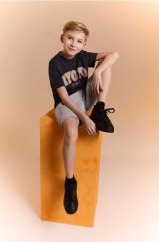 Бавовняна футболка з коротким рукавом - темно-сірий