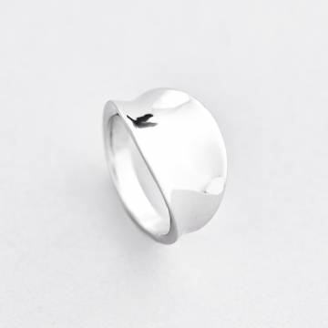 Серебряное кольцо Minimal 10068p-16.0 16 Серебряное кольцо Minimal 10068p-16.0 16