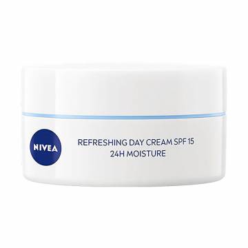 Освежающий дневной крем NIVEA Интенсивное увлажнение 24 часа, SPF 15, для нормальной кожи, 50 мл Освежающий дневной крем NIVEA Интенсивное увлажнение 24 часа, SPF 15, для нормальной кожи, 50 мл