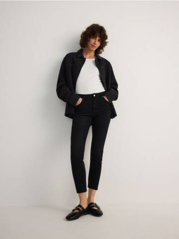 Reserved - Джинси slim fit з вузькою посадкою - чорний - 089AO-99J Reserved - Джинси slim fit з вузькою посадкою - чорний - 089AO-99J