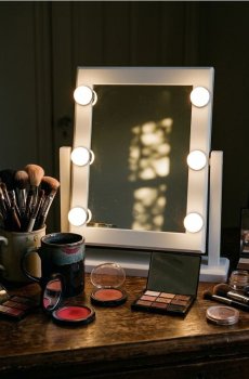 LED дзеркало - білий