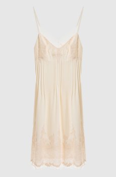 Бежевое платье из шелка с кружевом