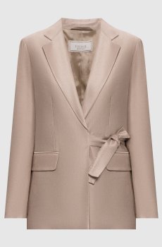 Бежевый жакет с льном