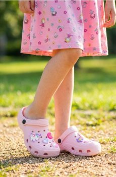 Клоги з ремінцем на п’яті - рожевий