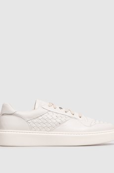 Серые кожаные кроссовки с плетением