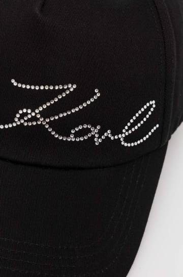 Хлопковая кепка Karl Lagerfeld цвет чёрный с аппликацией 245W3413 Хлопковая кепка Karl Lagerfeld цвет чёрный с аппликацией 245W3413