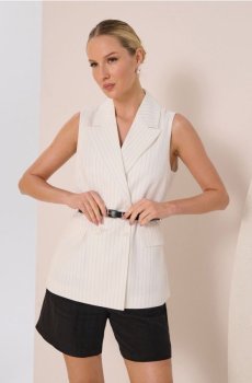 Двобортна жилетка під костюм з поясом - кремовий