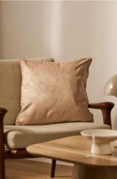 Наволочка з тисненим візерунком - бежевий