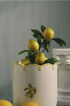 Декоративна штучна рослина - світло-жовтий