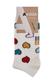 Носки женские AmiGA Разноцветные сердца, укороченные, белые, размер 23-25