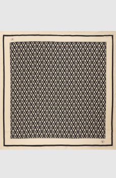 Бежевый платок из шелка Toute La V