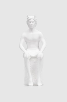 Декоративная белая фарфоровая статуэтка Zodiac Taurus man