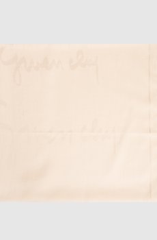 Бежевый шарф с шелком