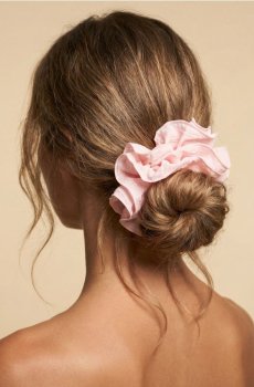 Гумка для волосся scrunchie - пастельний рожевий