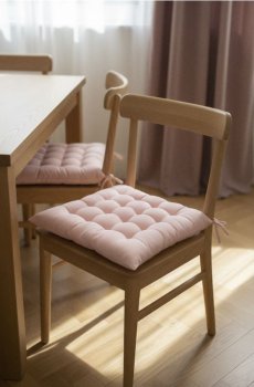 Подушка на стілець - пастельний рожевий