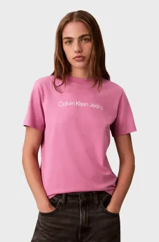 Женская розовая футболка A- INST. LOGO CLASSIC Розовый M Calvin Klein Jeans LV047C912G