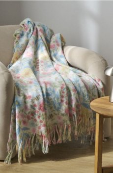 Плед з квітковим мотивом і китицями - різнобарвний