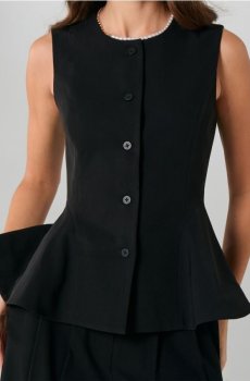 Жилетка під костюм з декоративними швами - чорний
