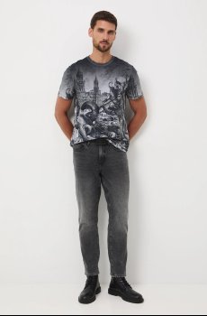 Футболка Medicine