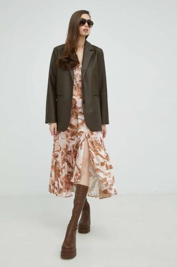 Платье Guess цвет коричневый midi расклешённое Платье Guess цвет коричневый midi расклешённое