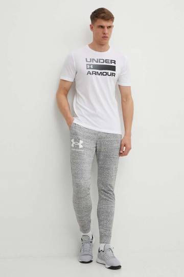 Футболка для тренинга Under Armour Team Issue Wordmark цвет белый с принтом 1329582 Футболка для тренинга Under Armour Team Issue Wordmark цвет белый с принтом 1329582