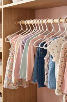 Набір дитячих вішаків – 15 шт. - кремовий