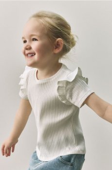 Reserved - Футболка в рубчик з рукавами з оборками - кремовий - 700HU-01X