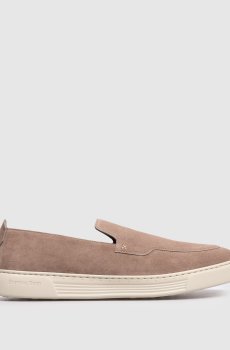 Коричневые замшевые слипоны с логотипом