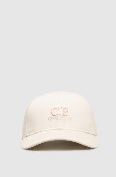 Бежевая кепка с вышивкой логотипа