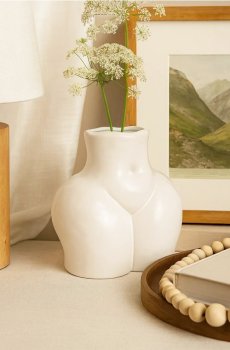 Декоративна ваза - білий