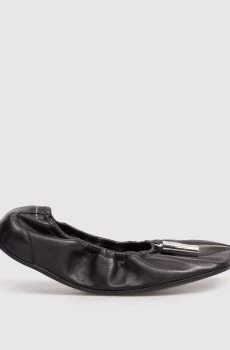Черные кожаные балетки с логотипом