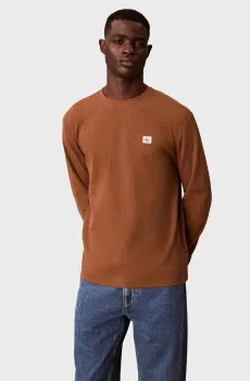 Мужской коричневый лонгслив WAFFLE BADGE CREWNK TEE Коричневый S Calvin Klein Jeans LV040EM217