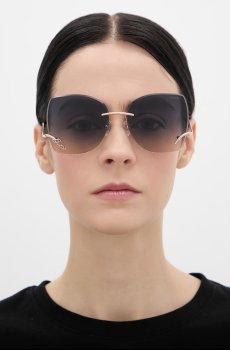 Солнцезащитные очки Guess