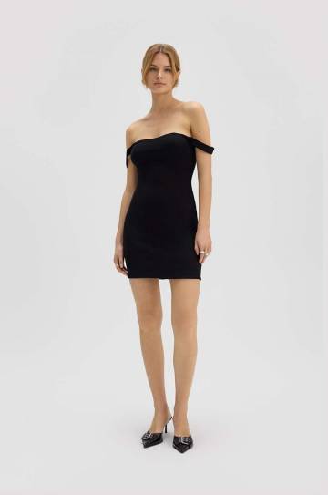 Платье Saint Body OFF SHOULDER MINI DRESS BLACK цвет чёрный mini облегающее SB.528 Платье Saint Body OFF SHOULDER MINI DRESS BLACK цвет чёрный mini облегающее SB.528