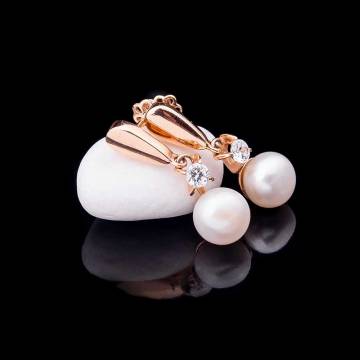 Золотые серьги (культ. пресн. жемчуг,фианиты) с02242 Золотые серьги (культ. пресн. жемчуг,фианиты) с02242